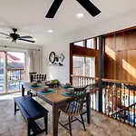 Long Pond Vacation Rental On Pine Tree Lake!